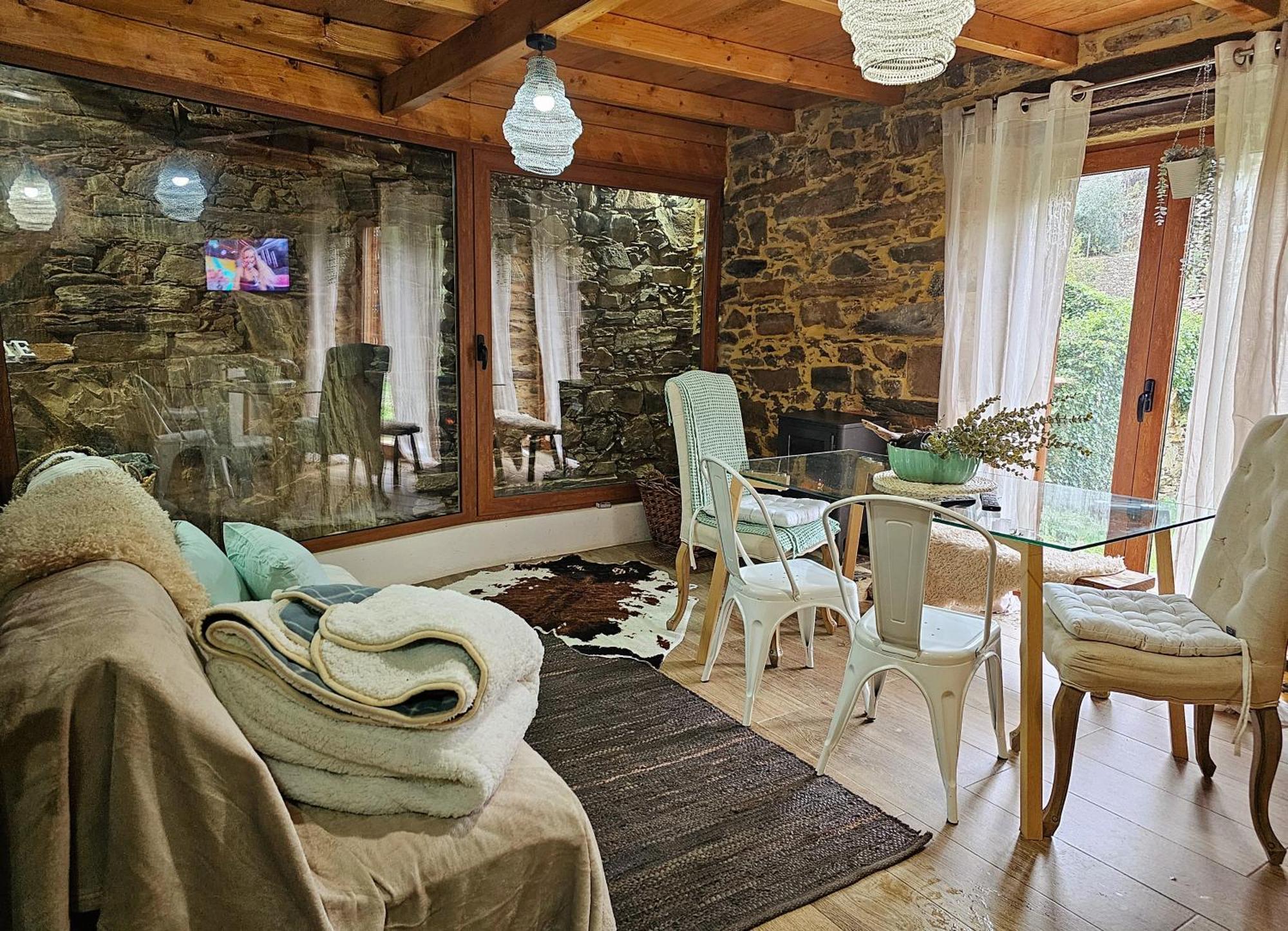 Pampihouse, Luxury Rustic House Near River Пампілльоза-да-Серра Екстер'єр фото