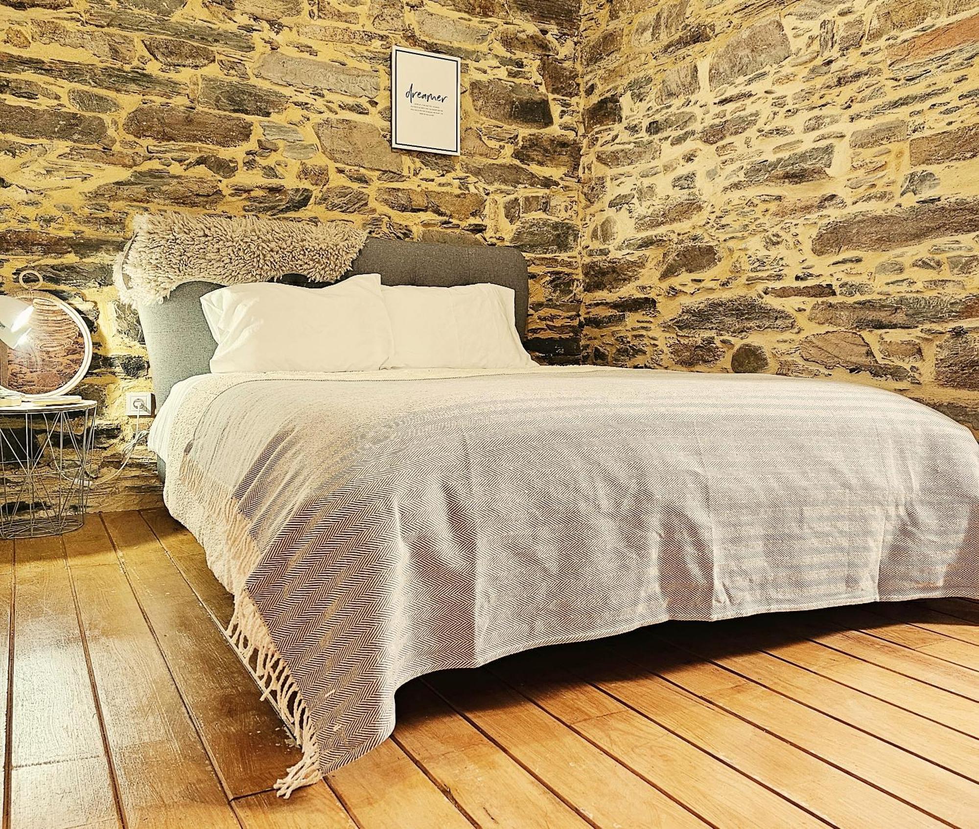 Pampihouse, Luxury Rustic House Near River Пампілльоза-да-Серра Екстер'єр фото